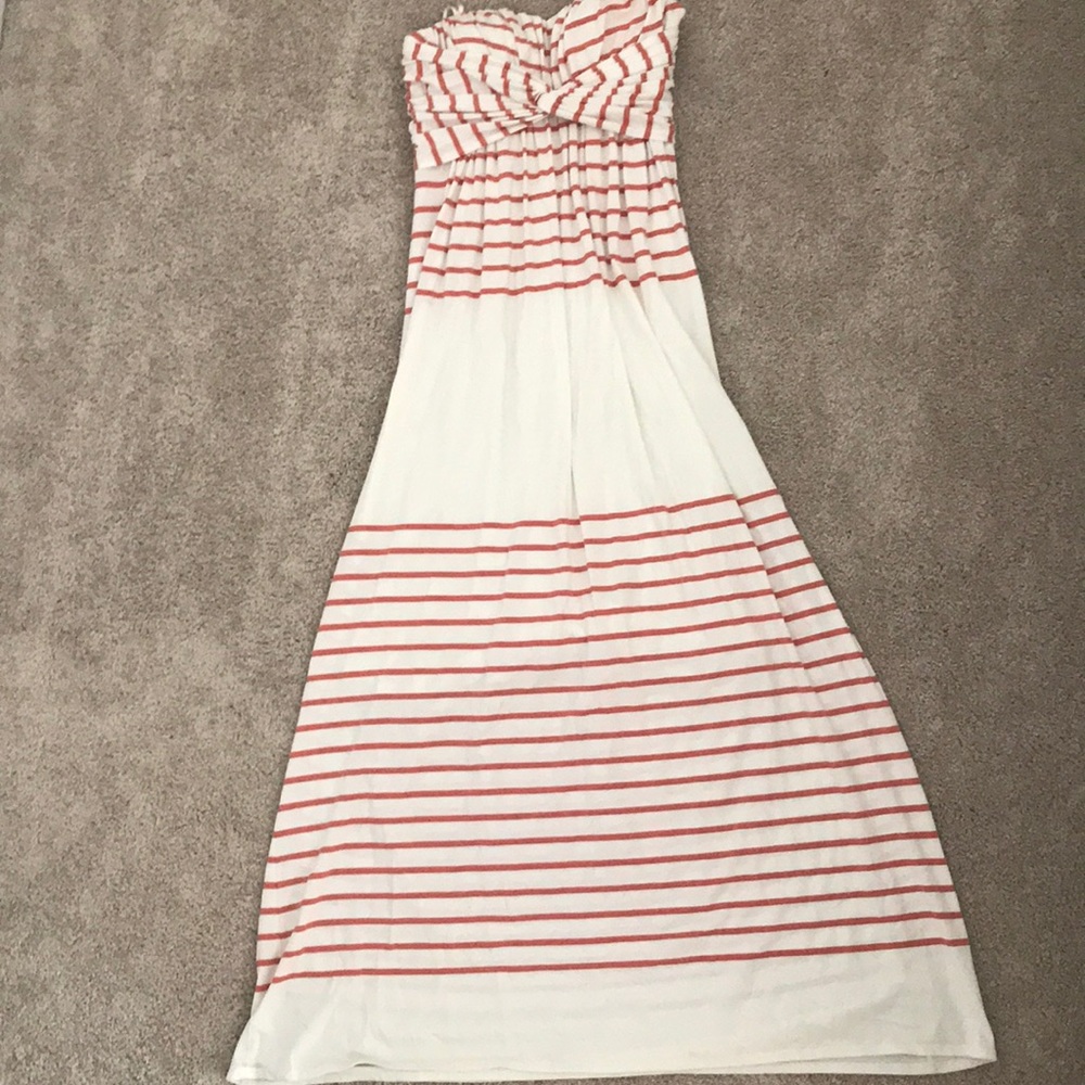 Maxi dress by Jessica Simpson